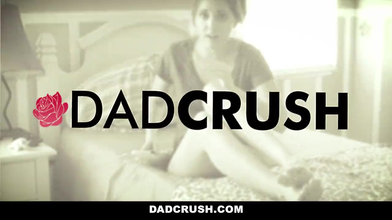 Развратные студентки доказали, что умеют отлично управляться с большим белым членом